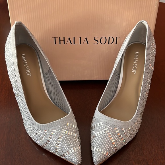 NIB Thalia Sodi Kaia silver bling pump heel 8.5 - Picture 2 of 6